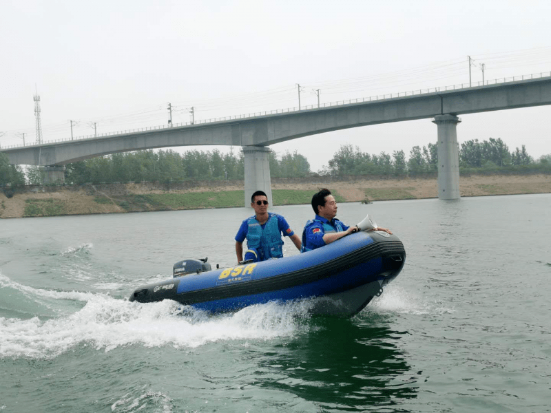 免费看操逼黑丝网站"